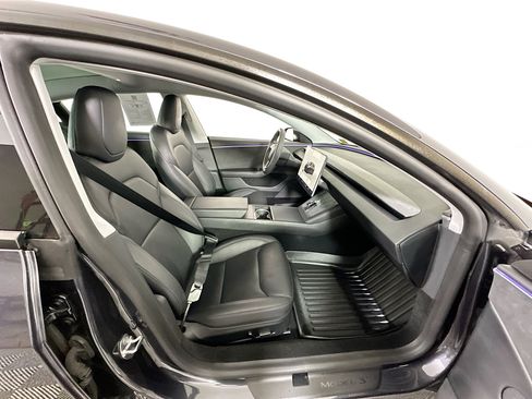 Used 2025 Tesla Model 3 Long Range AWD/4WD image 33