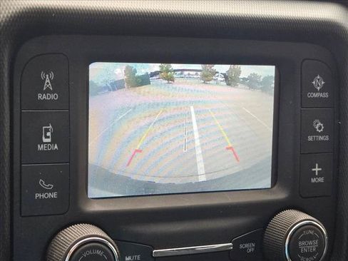 Used 2018 Jeep Wrangler Unlimited Sport S AWD/4WD image 13