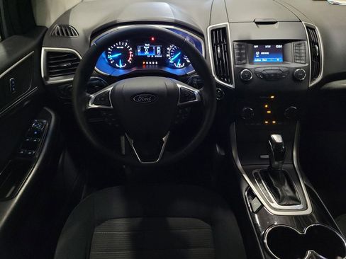 Used 2018 Ford Edge SEL FWD image 22