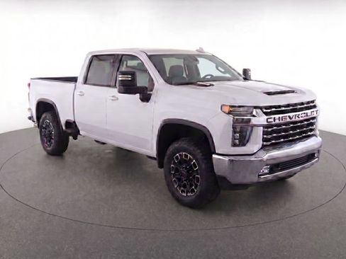 Used 2020 Chevrolet Silverado 2500 LTZ w/ LTZ Plus Package RWD image 3