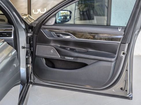 Used 2016 BMW 740i image 56