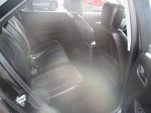 Used 2017 Chevrolet Equinox Premier w/ Enhanced Convenience Package AWD/4WD image 15