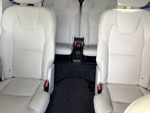 Used 2023 Volvo XC90 B6 Plus w/ Protection Package Premier AWD/4WD image 9