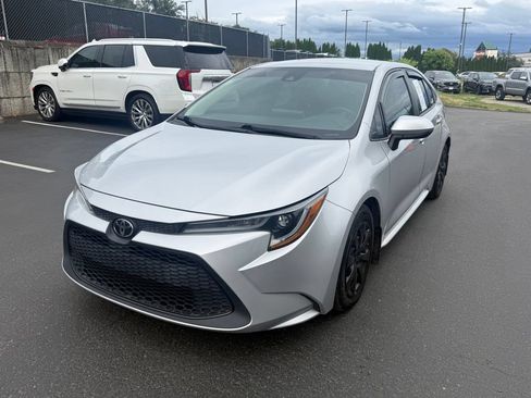 Certified 2020 Toyota Corolla LE FWD image 1
