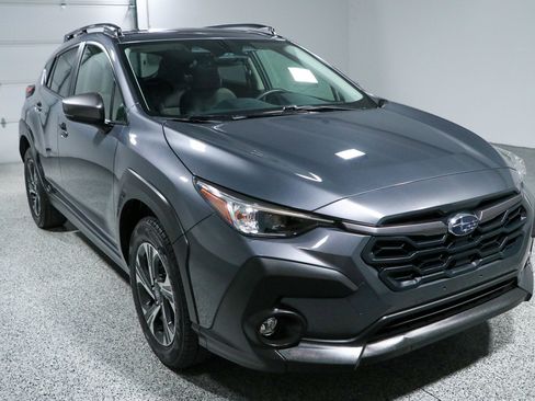 Used 2024 Subaru Crosstrek 2.0i Premium AWD/4WD image 5