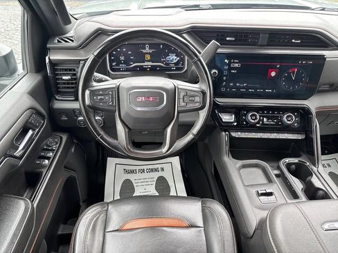 Used 2024 GMC Sierra 2500 AT4 w/ AT4 Preferred Package AWD/4WD image 25