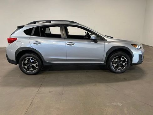Used 2019 Subaru Crosstrek 2.0i Premium w/ Moonroof Package AWD/4WD image 2