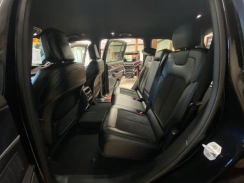 Used 2022 Jeep Grand Cherokee Trailhawk w/ Advanced Protech Group II AWD/4WD image 15