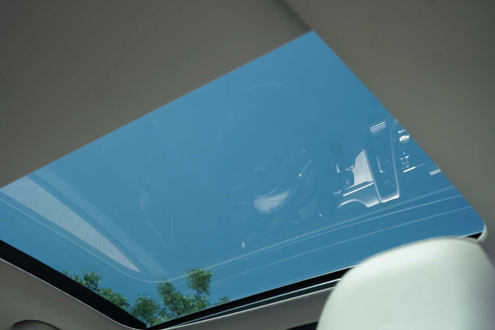 Certified 2022 Kia Sorento S w/ Panoramic Sunroof Package FWD image 29