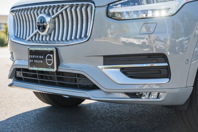Used 2025 Volvo XC90 B6 Plus w/ Protection Package Premier AWD/4WD image 14
