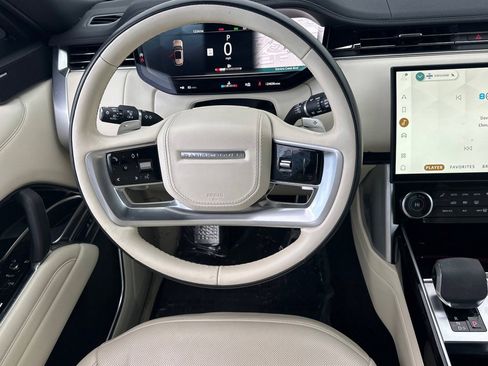 Used 2023 Land Rover Range Rover SE image 28