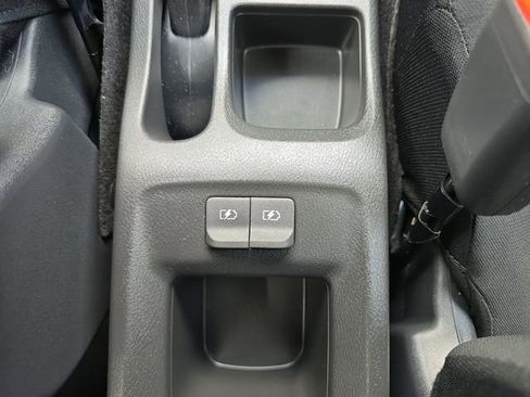 Used 2025 Nissan Kicks Play S image 26