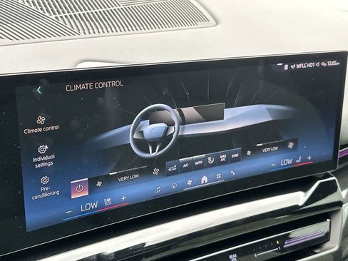 Used 2026 BMW 530i w/ M Sport Package RWD image 20
