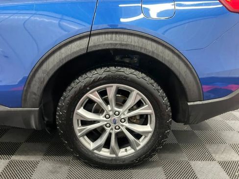 Used 2020 Ford Explorer XLT w/ Equipment Group 202A AWD/4WD image 31