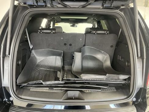 Used 2022 Chevrolet Tahoe Z71 w/ Luxury Package image 25