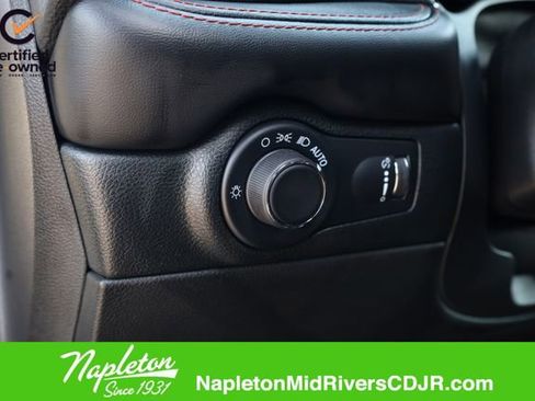 Certified 2025 Dodge Durango GT image 11