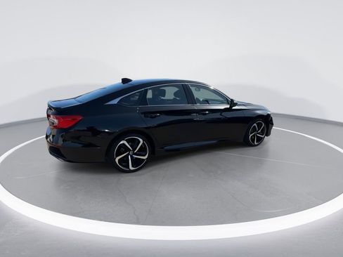 Used 2018 Honda Accord Sport image 15