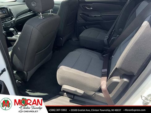 Certified 2023 Chevrolet Traverse LT FWD image 14