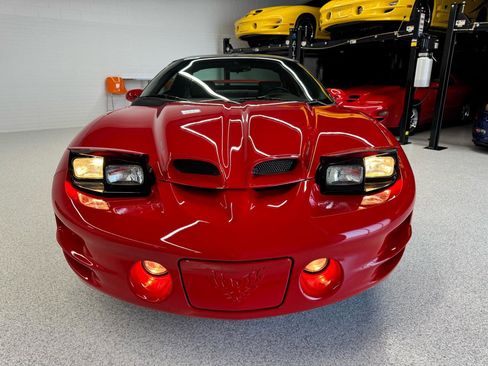 Used 2001 Pontiac Firebird Formula w/ Protection Group RWD image 26