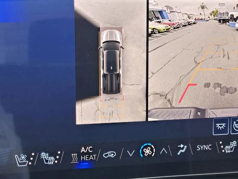 Used 2024 Chevrolet Colorado W/T w/ Technology Package image 43