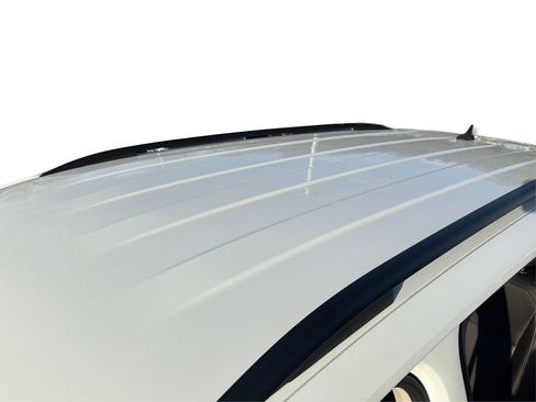 Used 2020 Volkswagen Tiguan SE image 12