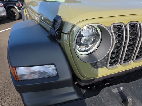 New 2026 Jeep Wrangler Unlimited Sport AWD/4WD image 25