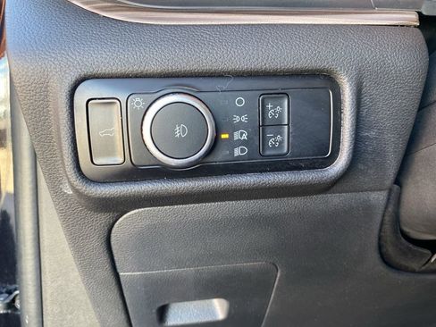 Used 2023 Ford Explorer Limited w/ Equipment Group 301A image 33