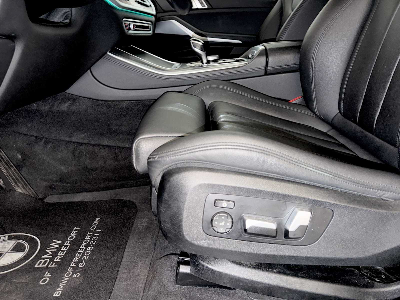 Used 2022 BMW X5 xDrive40i w/ Premium Package AWD/4WD image 10