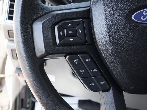 Used 2017 Ford F550 XLT image 25