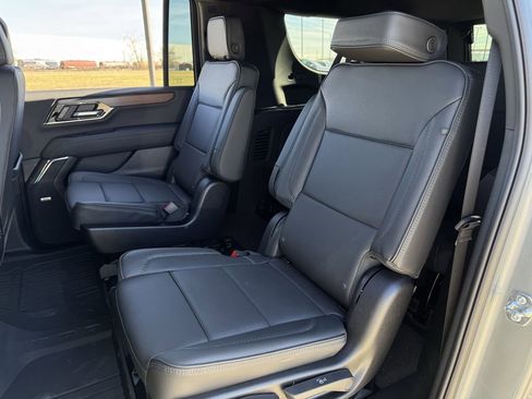New 2026 GMC Yukon XL Denali w/ Sun & Power Step Package image 25