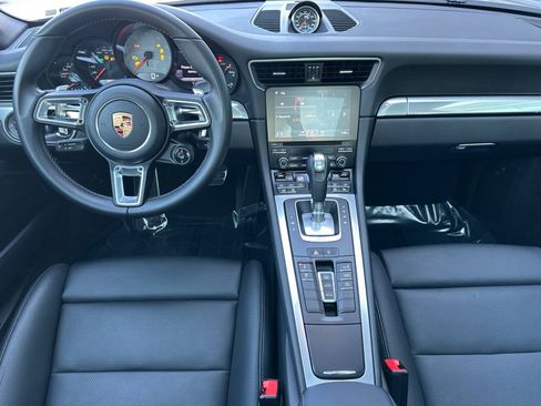 Certified 2017 Porsche 911 Carrera 4S image 6