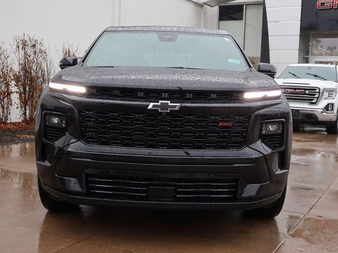 Certified 2024 Chevrolet Traverse RS image 3