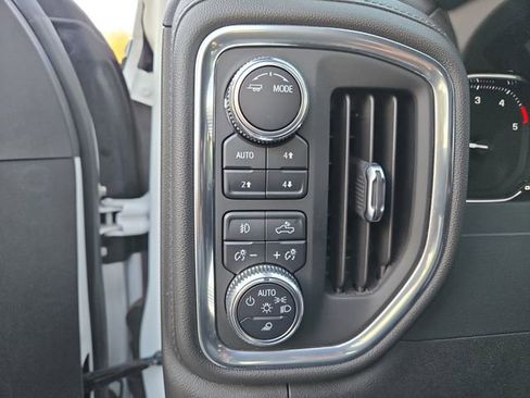 Used 2021 GMC Sierra 2500 SLT w/ SLT Convenience Package image 5