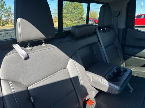 Used 2020 Chevrolet Silverado 1500 LT Trail Boss w/ Midnight Edition image 25