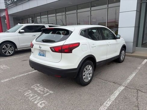 Used 2019 Nissan Rogue Sport S FWD image 5