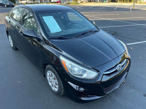 Used 2015 Hyundai Accent GLS image 4