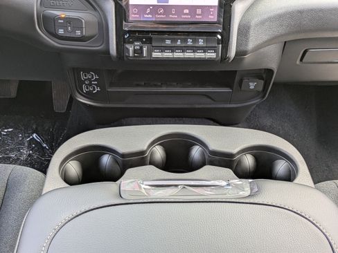New 2026 RAM 2500 Tradesman AWD/4WD image 17