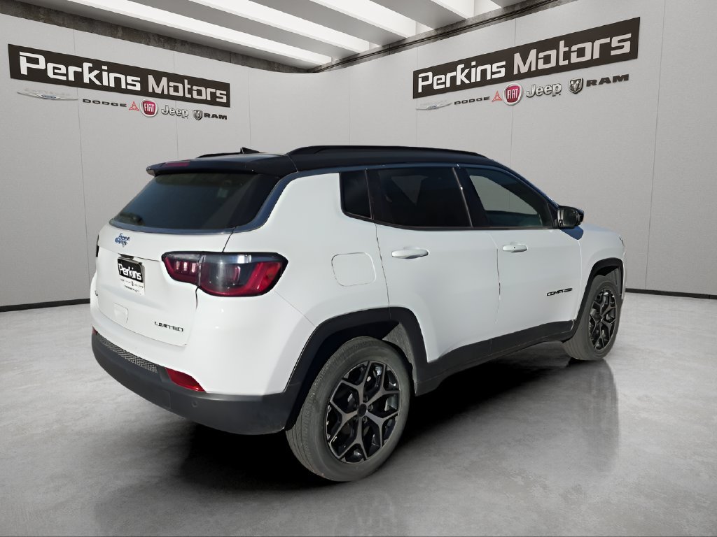 Used 2025 Jeep Compass Limited AWD/4WD image 5
