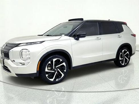 Used 2022 Mitsubishi Outlander SE AWD/4WD image 4