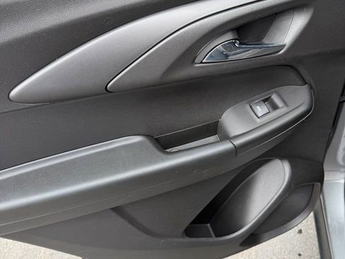 Used 2025 Chevrolet TrailBlazer LT image 7