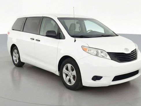 Used 2013 Toyota Sienna L image 3
