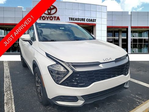 Used 2024 Kia Sportage EX FWD image 1