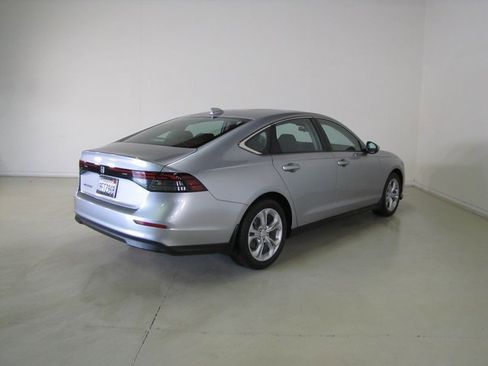 Certified 2023 Honda Accord LX image 23