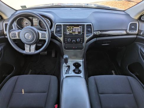 Used 2013 Jeep Grand Cherokee Laredo image 6