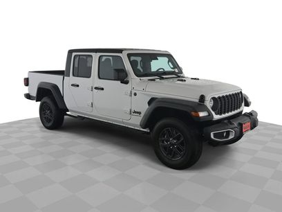 Used 2025 Jeep Gladiator Sport