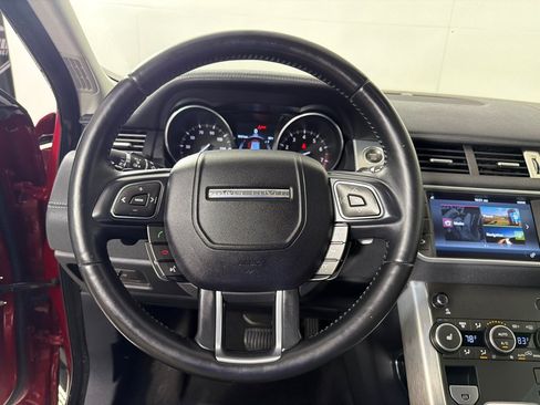 Used 2017 Land Rover Range Rover Evoque SE AWD/4WD image 13