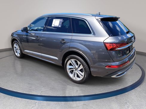 Used 2021 Audi Q7 2.0T Premium Plus w/ Premium Plus Package AWD/4WD image 7