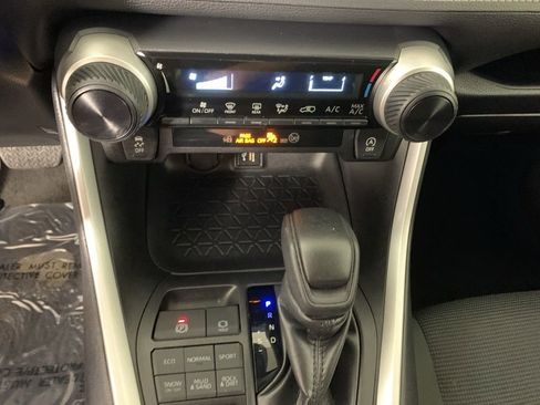 Used 2024 Toyota RAV4 LE image 24