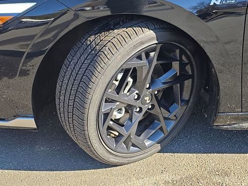 Certified 2025 Hyundai Elantra N Line image 41