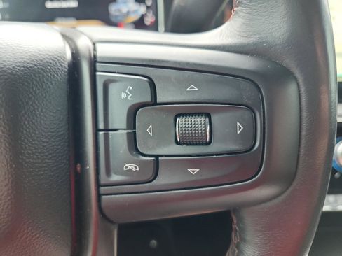 Used 2024 GMC Sierra 2500 AT4X image 32